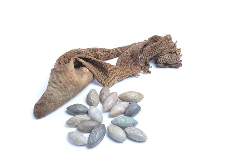 Kanak Sling Stones and Pouch